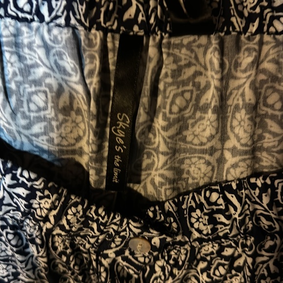 Ladies brand new cold shoulder blouse - Picture 5 of 5